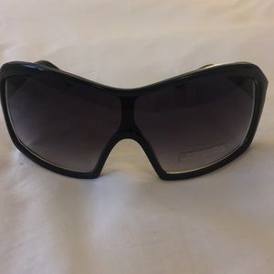 Authentic BCBGMAXAZRIA Sunglasses New!